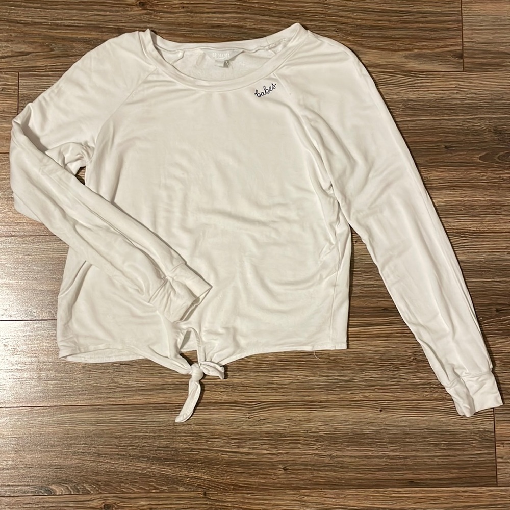 BB DAKOTA XS white top plush sweatshirt
